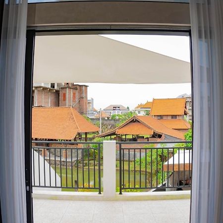 Berawa Homestay Canggu  Luaran gambar